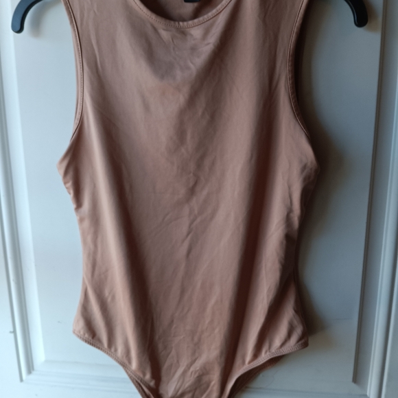 NWOT!Shein basic solid round neck body suit size small - Picture 3 of 7